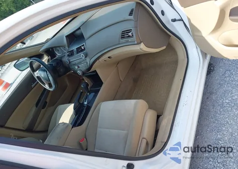 2008 Honda Accord 2.4 Lx from USA, damaged, VIN 1HGCP26328A136840